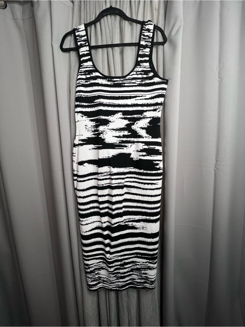 Forever 21+ Black & White Abstract Knit Midi Dress 0X